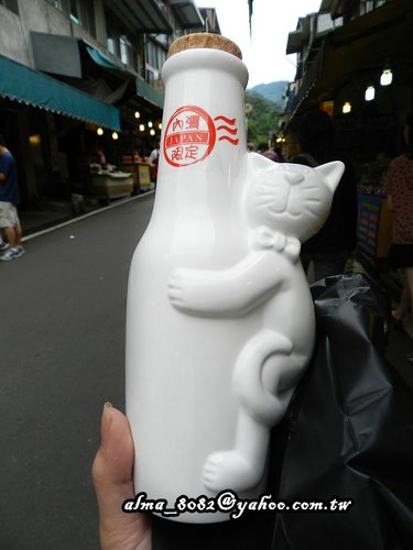 日本的貓瓶子