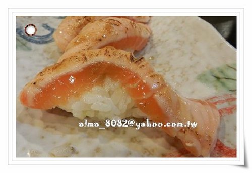 握壽司,日本料理,東街,東街日本料理,炙燒鮭魚握壽司,雞肉串燒