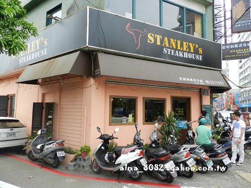 stanley's steakhouse,史垣利牛排,墨西哥香料烤半雞,炭烤歐式田園雞腿排,花枝蝦仁海洋堡