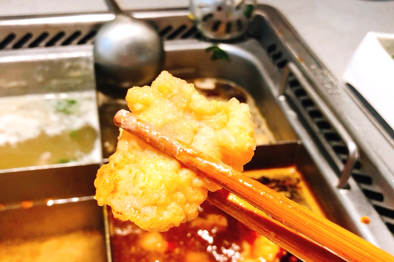 【新竹 海底撈】吃麻辣鍋還能享受京劇變臉、撈麵SHOW、美甲擦鞋。多樣必點招牌寫不完