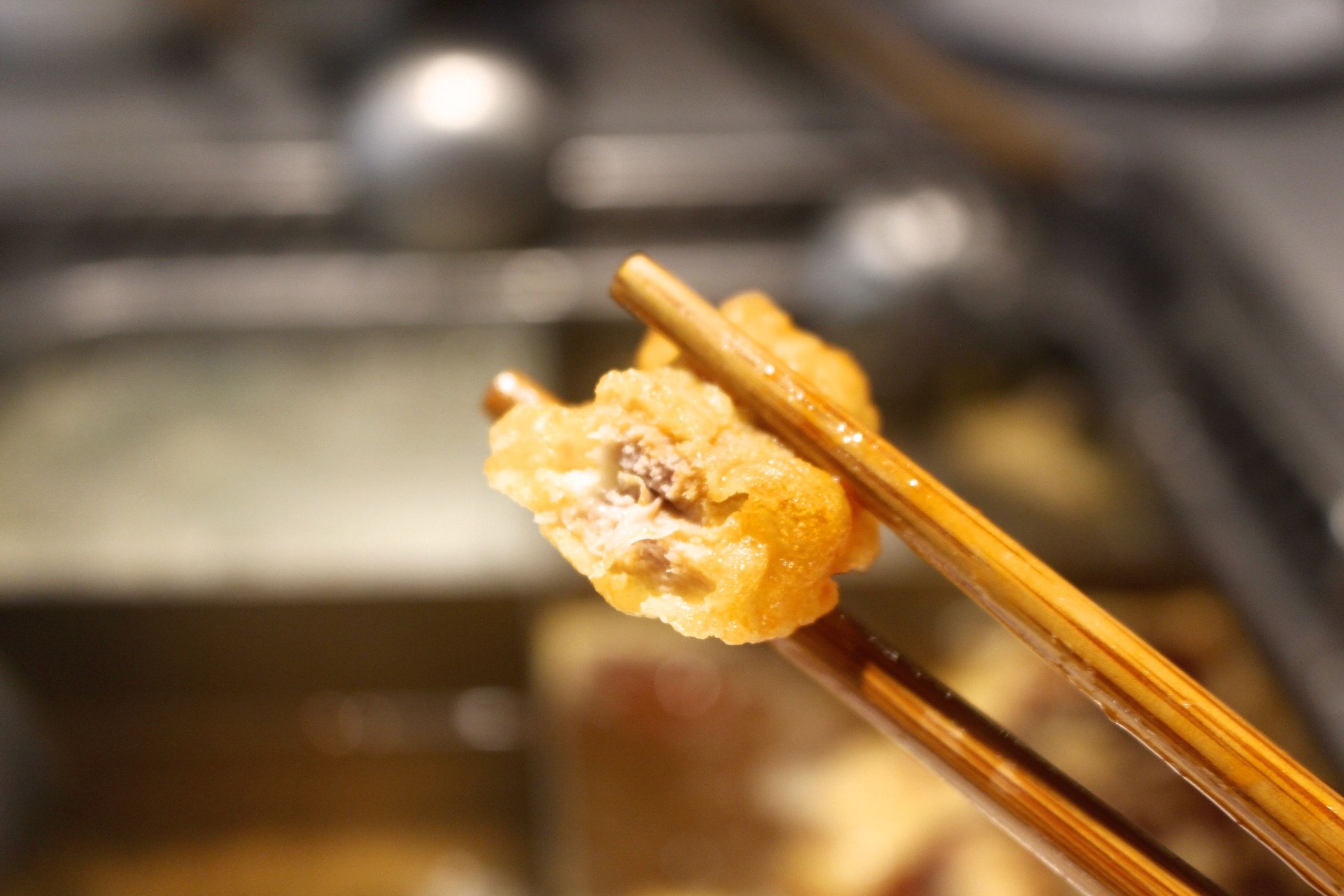 【新竹 海底撈】吃麻辣鍋還能享受京劇變臉、撈麵SHOW、美甲擦鞋。多樣必點招牌寫不完