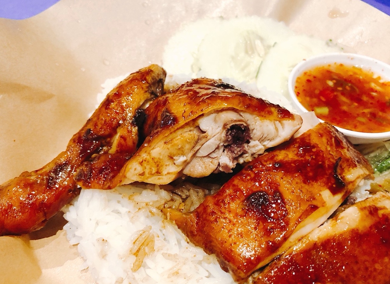 【台北 泰街頭】把泰國路邊攤小吃搬到餐館裡。阿華田醬可以滷雞腿?