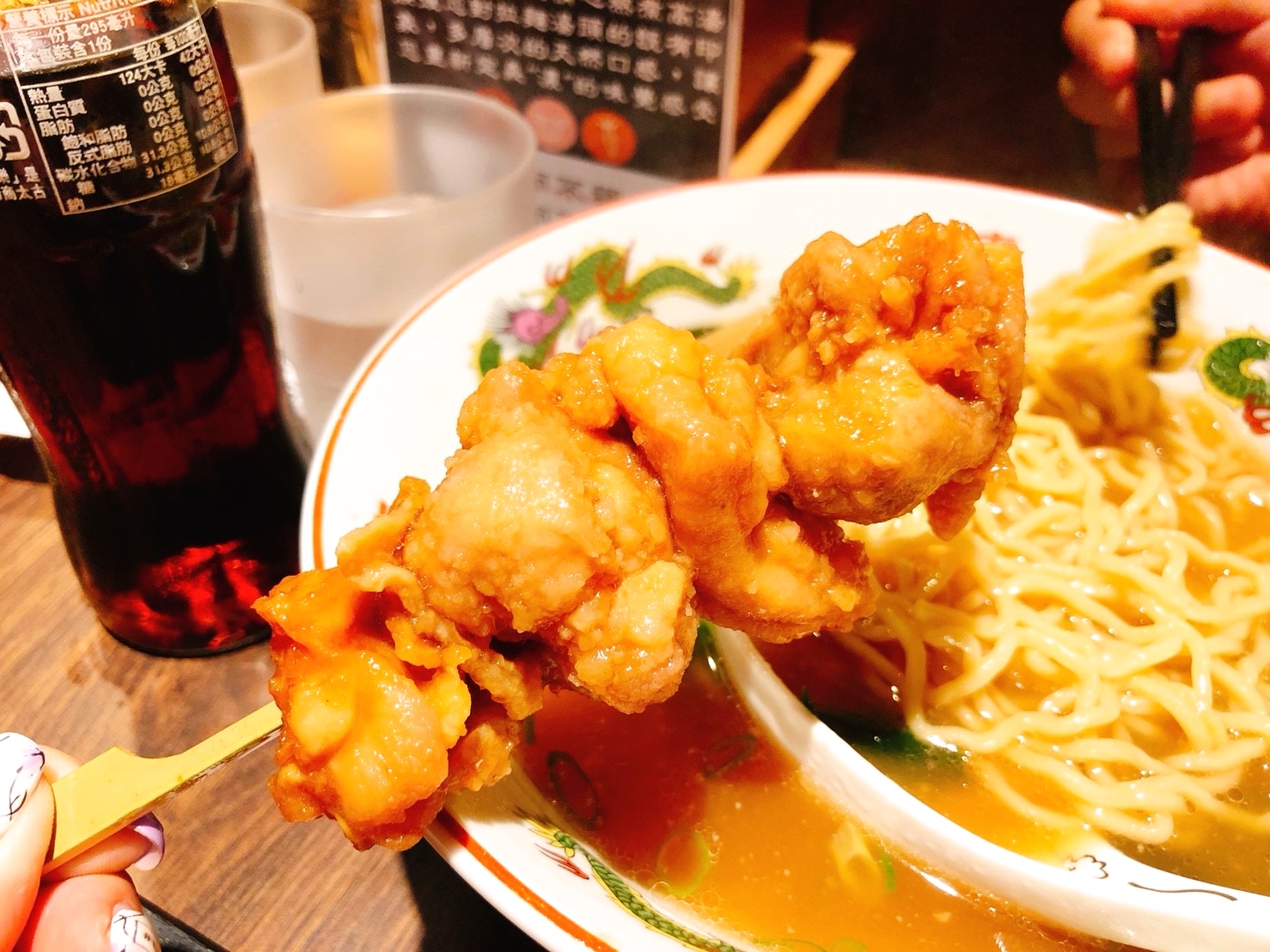 【桃園 麵屋濃】日本食卷機點餐。雙倍蒜墨湯頭超濃醇+超份量唐揚串