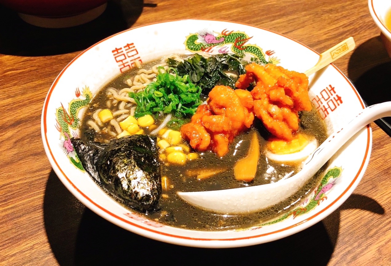 【桃園 麵屋濃】日本食卷機點餐。雙倍蒜墨湯頭超濃醇+超份量唐揚串