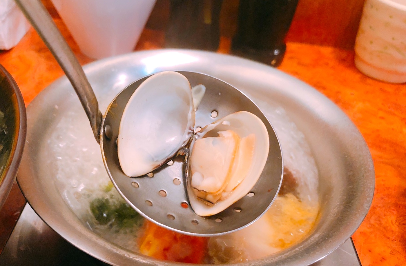 【桃園 頂湯涮涮鍋】跳蝦活蟹健康鍋物。大嗑「霸王蝦鍋」活體明蝦好肥美.蛤蠣超過50元硬幣大小
