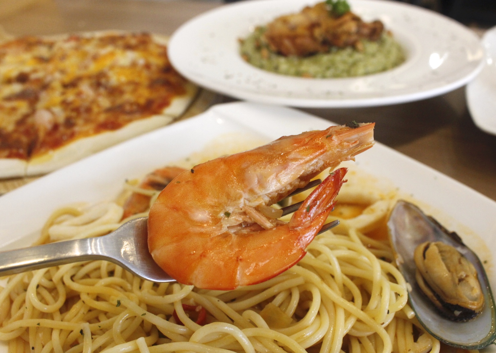 【食 Osteria68義式餐館】力行路上低調義式餐廳。主廚推薦義大利麵、燉飯＆手桿披薩.延伸了家的溫馨感