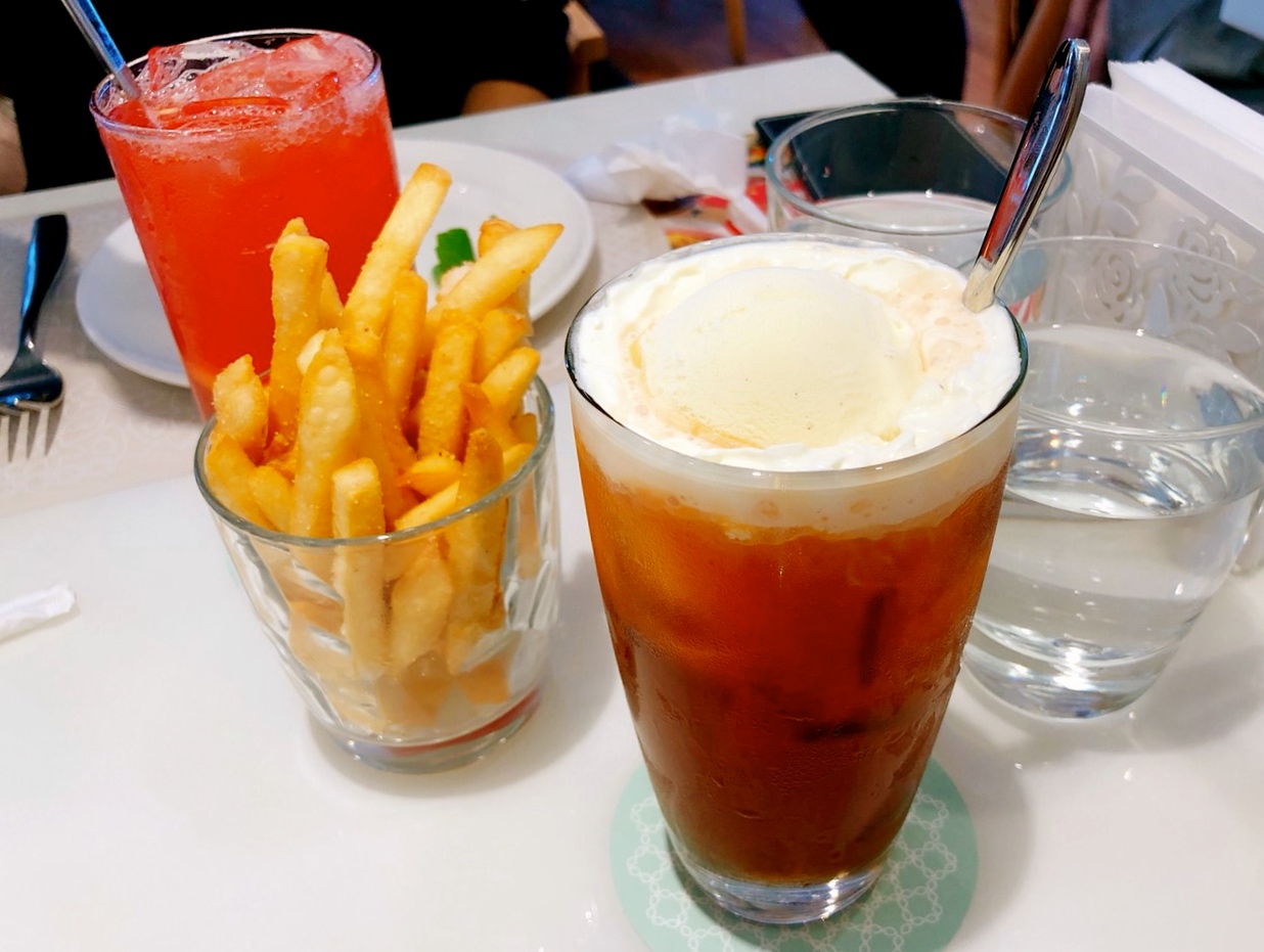 【食 Lady nara】曼谷來的潮流泰食餐廳！台灣2號店就選在桃園．森林系自然度假風讓人徹底放鬆！