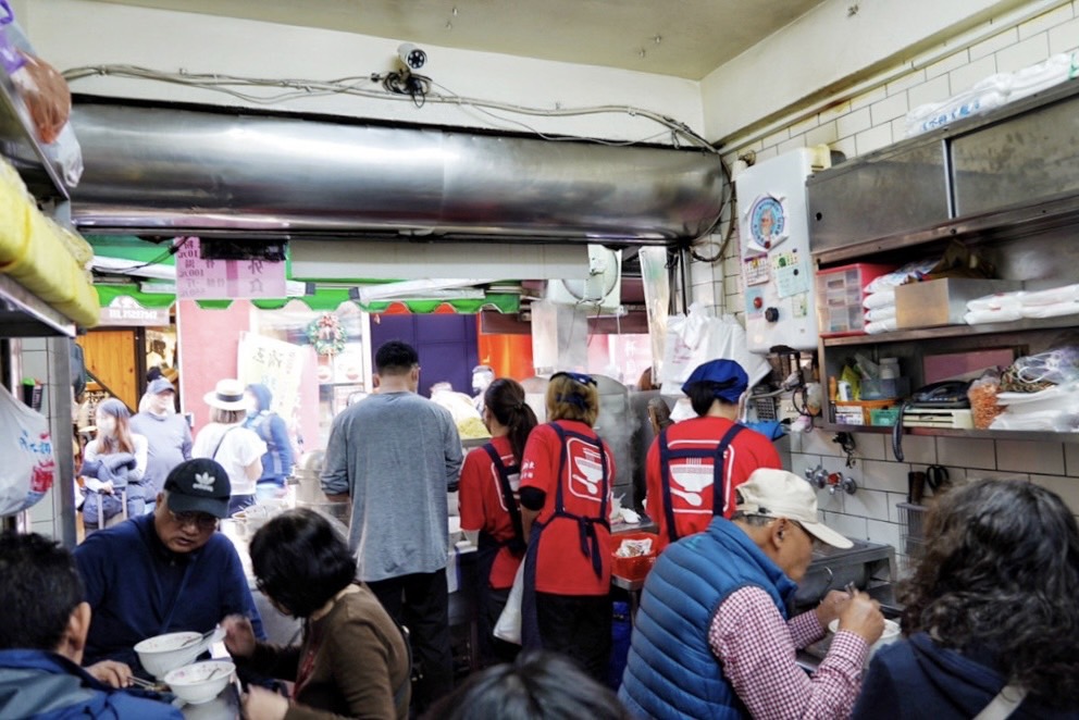 廟東清水排骨酥麵,台中美食,台中好吃,台中小吃,台中老字號,台中排骨酥麵,台灣小吃,排骨酥麵,排骨酥米粉,清水排骨麵